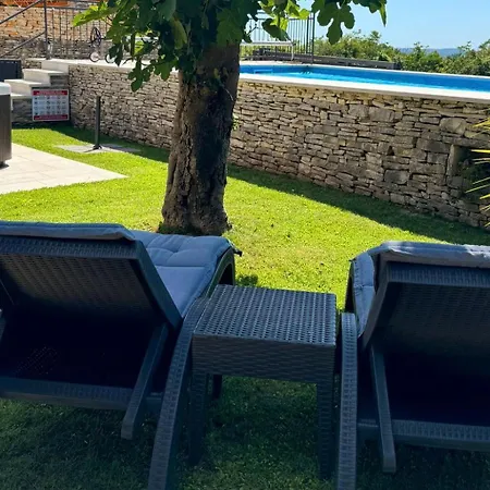 Villa Ana Rita For 6 People - Beautiful Rustical With Heated Pool & Jacuzzi In Istria *