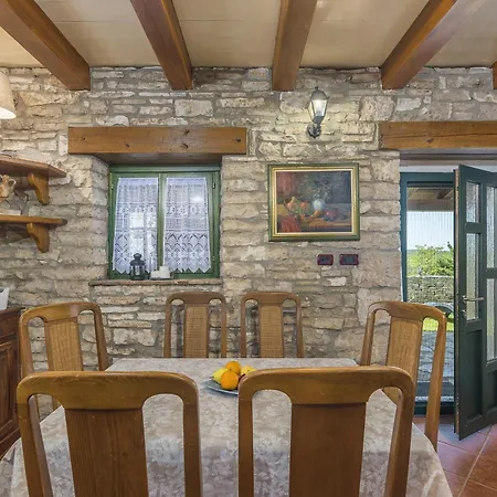 Ana Rita For 6 People - Beautiful Rustical With Heated Pool & Jacuzzi In Istria Villa Kanfanar