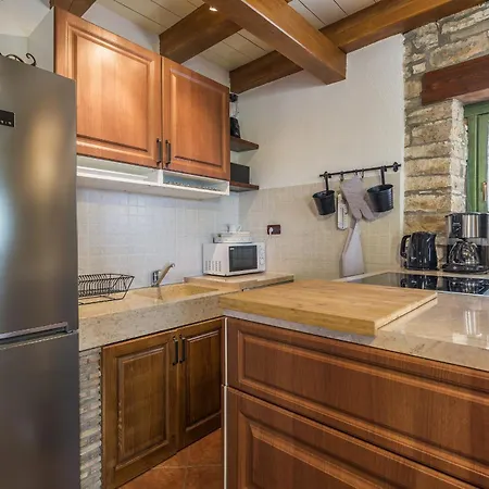 فيلة Ana Rita For 6 People - Beautiful Rustical With Heated Pool & Jacuzzi In Istria