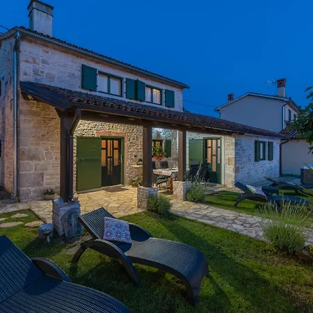 Ana Rita For 6 People - Beautiful Rustical With Heated Pool & Jacuzzi In Istria Villa Kanfanar