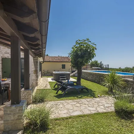 Ana Rita For 6 People - Beautiful Rustical With Heated Pool & Jacuzzi In Istria Kanfanar