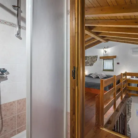 Ana Rita For 6 People - Beautiful Rustical With Heated Pool & Jacuzzi In Istria Villa Kanfanar