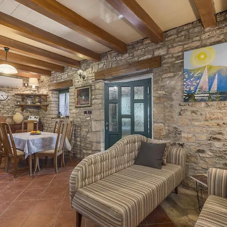 Ana Rita For 6 People - Beautiful Rustical With Heated Pool & Jacuzzi In Istria * كانافانار